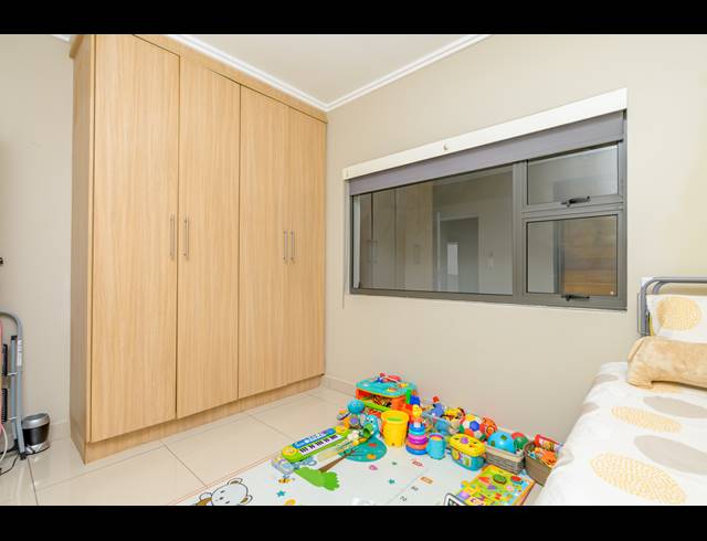 2 BEDROOM APARTMENT FOR SALE IN UMHLANGA RIDGE